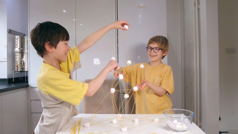 Building Spaghetti and Marshmallows Tower
